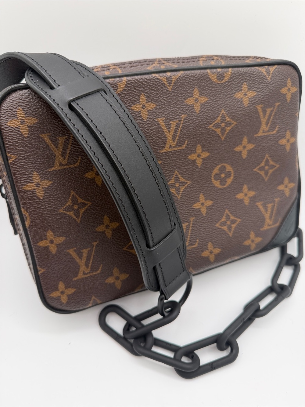 Louis Vuitton Brown Monogram Solar Ray Utility Front Bag x Virgil Abloh 2019 - Picture 2 of 11
